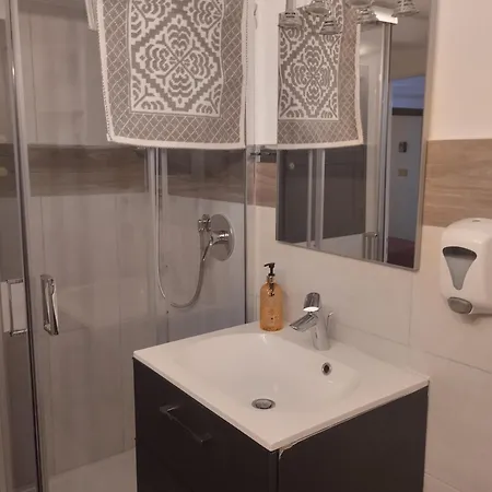 Newlife Via Dante Konukevi 3*