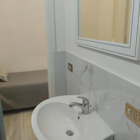 Konukevi Newlife Via Dante 3*