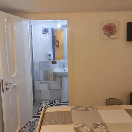 Newlife Via Dante Konukevi Palermo