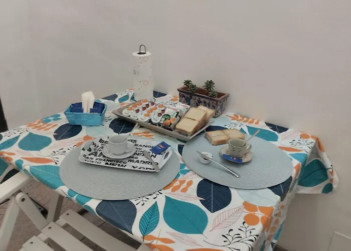 Newlife Via Dante Pensión
